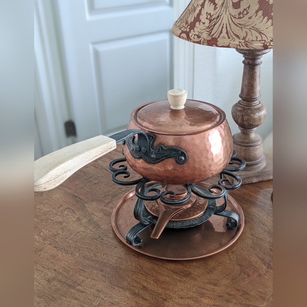 MID CENTURY SWISS MADE COPPER SAUCEPAN ON STAND/fondue set, saucepan with - Picture 7 of 12